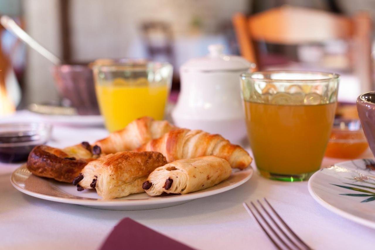 Le Pigeonnier Du Perron Hotel アヴァイユ エクステリア 写真
